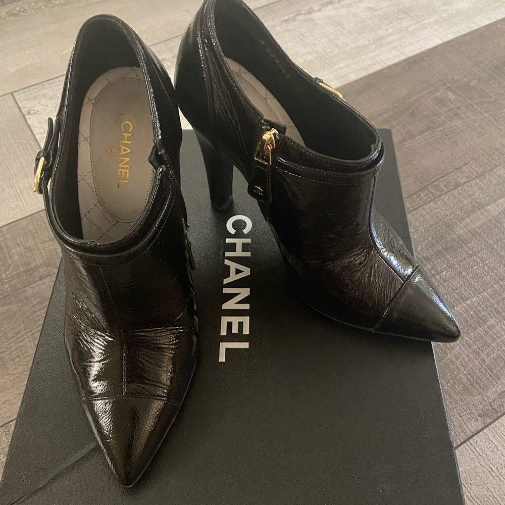 Chanel patent black leather ankle booties side zip